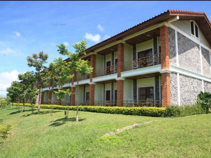 Vansana Plain of Jars Hotel