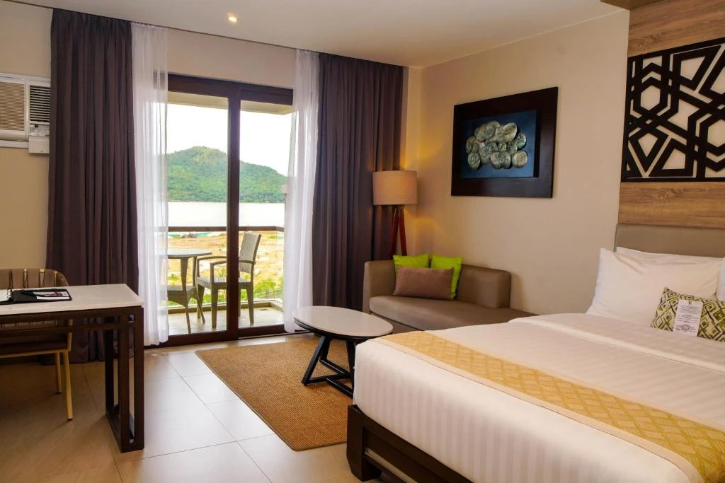 Zuri Resort