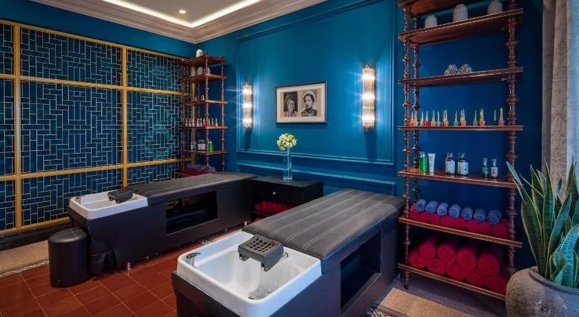 Silk Path Grand Hue Hotel